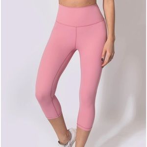 Jed North weightless three quarter pocket leggings - light pink